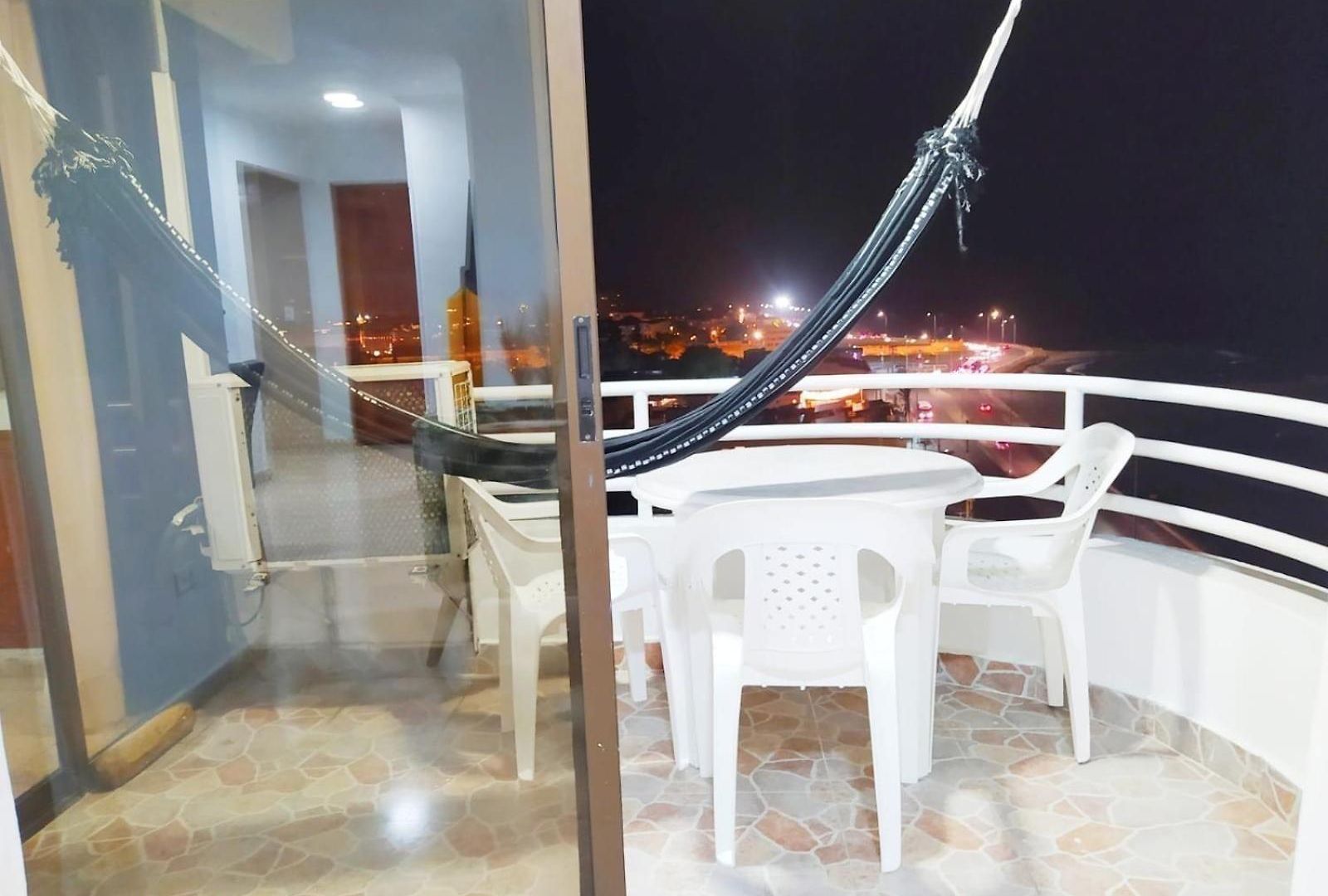 Con Vista Al Mar Y Centro Histórico Apartamento